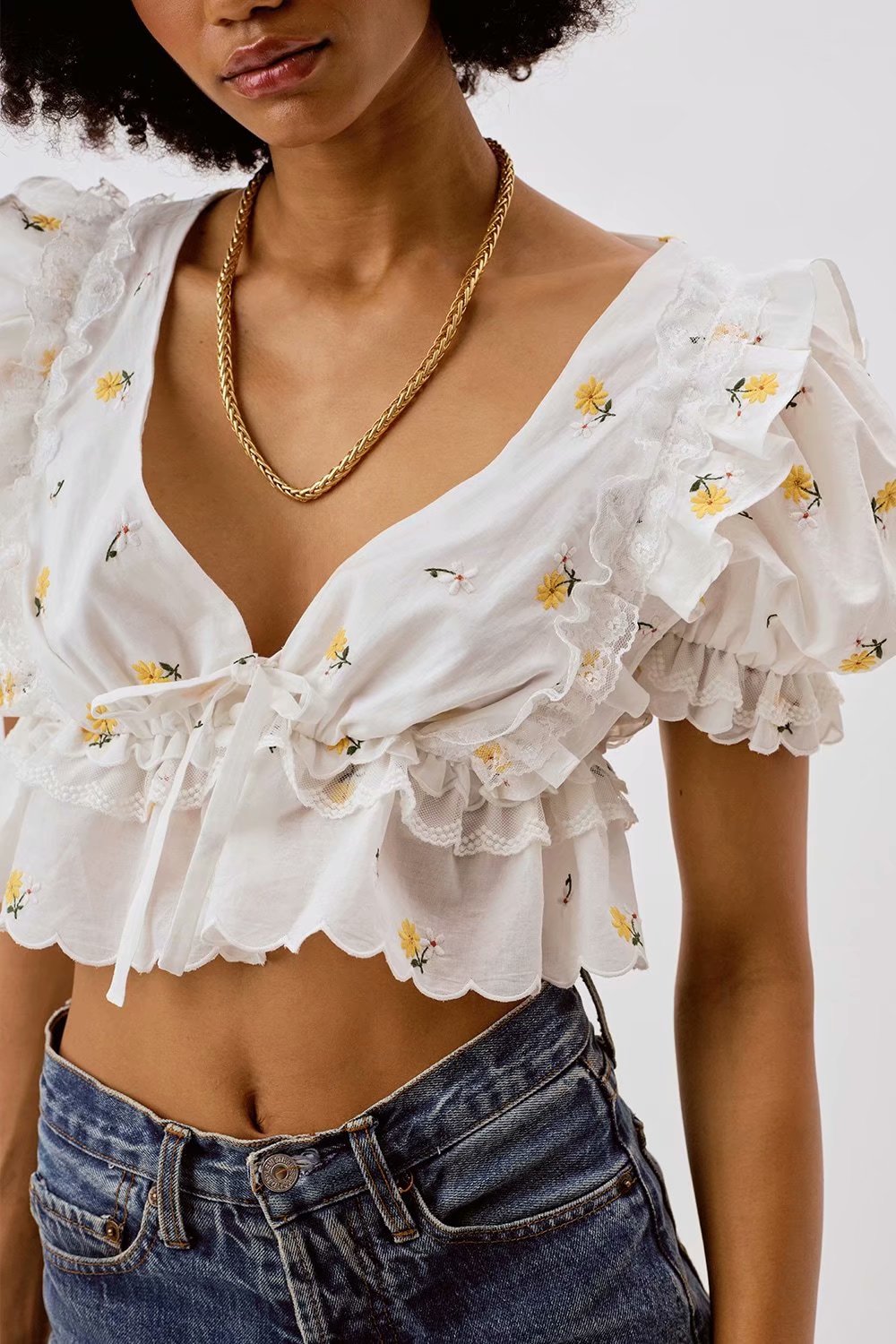 OOTDGIRL Women Sweet Fashion Floral Embroidery Ruffled Blouses Vintage V Neck Short Sleeve Female Shirts Blusas Chic Tops