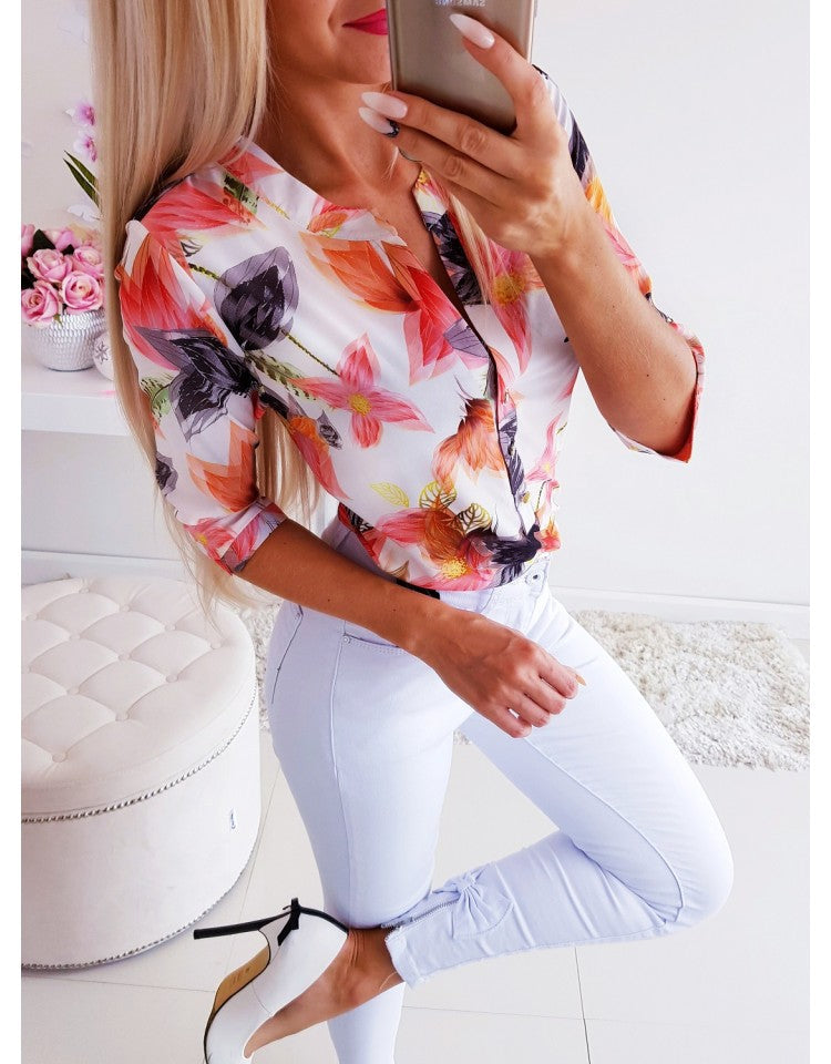 Ootdgirl Summer Womens Tops Floral Blouse V Neck Three Quarter Sleeve Shirt OL Ladies Plain Casual Single Breasted Blouse