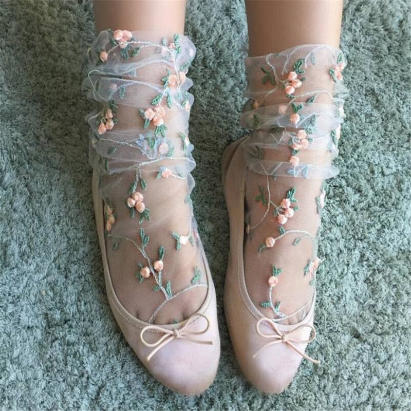 OOTDGIRL Vintage Women Ruffle Bow Fishnet Ankle High Socks Retro Mesh Lace Floral Fish Net Short Socks