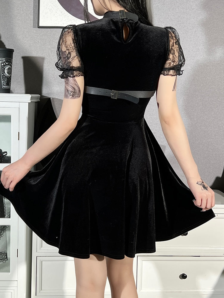 Ootdgirl Halloween Gothic Black Pentagram Chain Body Belt Halter Dress Lace Sleeve Wedding Guest Mini Dress Velvet A-Line Party Prom Dress