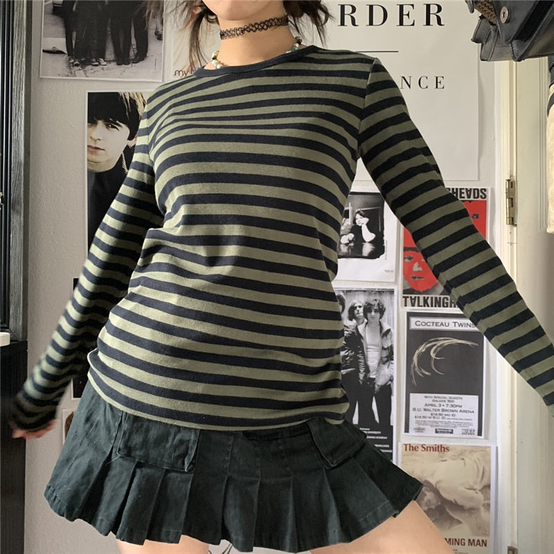 OOTDGIRL Back to School 2000S Cute Academia T-Shirts Grunge Aesthetic Striped Tops Harajuku T-Shirt Slim Spring Tee Streetwear Alt Emo Outfits