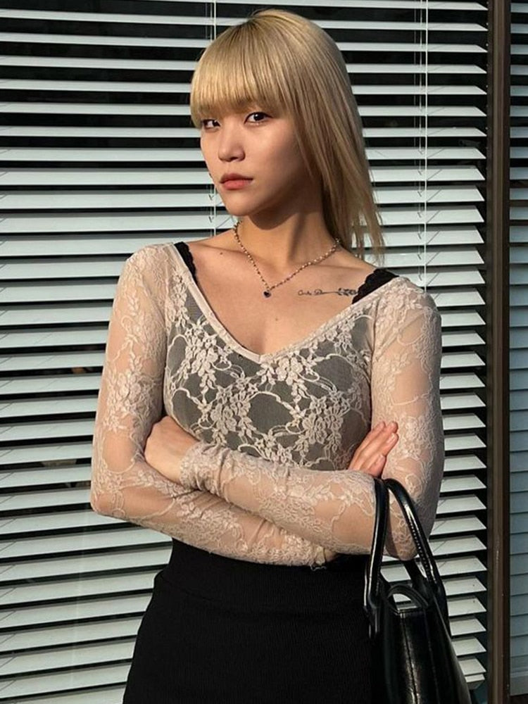 Ootdgirl  Lace See Through T-Shirt  Smock Woman Summer Y2K Aesthetic Floral Long Sleeve Skinny Crop Tops Retro Tee Korean