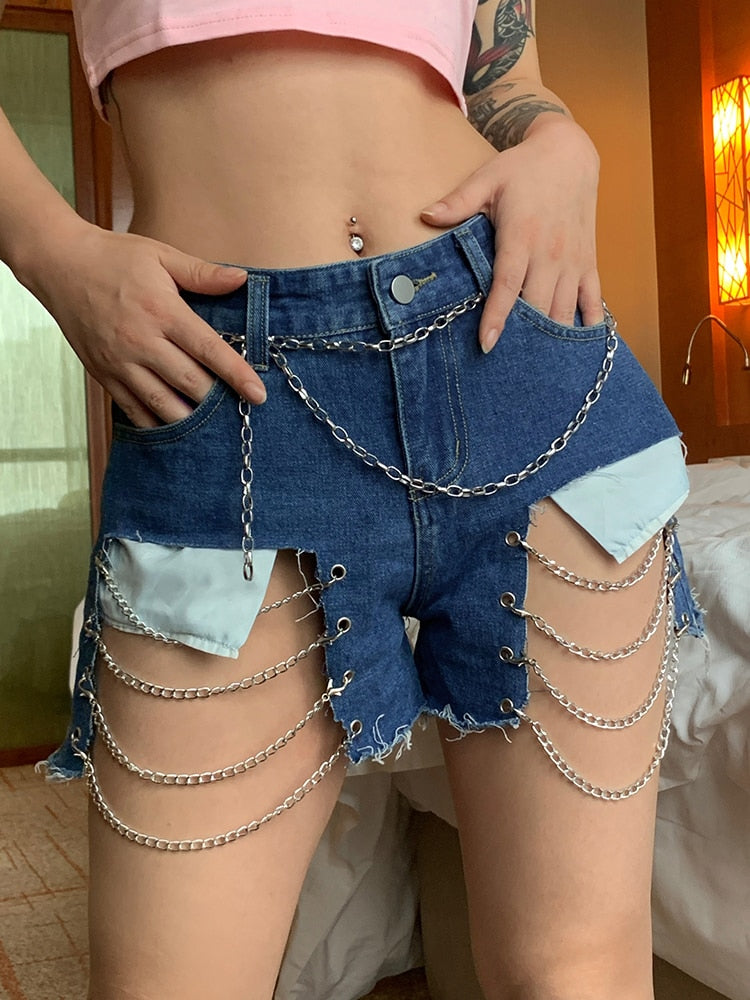 Ootdgirl  Vintage Chain Tassel Women Shorts Y2k Pocket Patched Denim Shorts Casual Fashion Mom Jeans High Street Ripped Shorts
